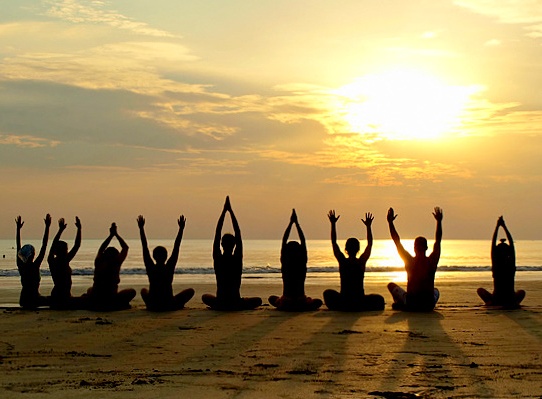 www.yoga-berlin.de Yogalehrer-Ausbildung Yoga in Charlottenburg Stefan Datt Miriam Datt
